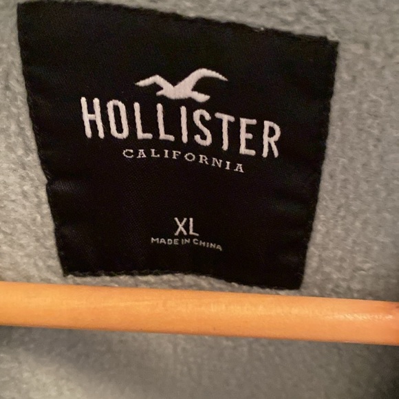 Men’s Hollister Sweatshirt XL - Picture 3 of 3